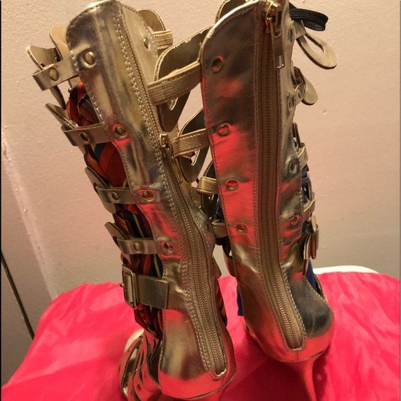 Heels - Picture 2 of 3